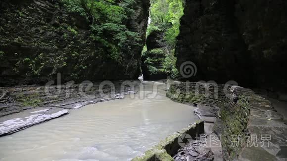 沃特金斯峡谷