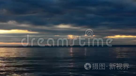 欧洲克罗地亚海岸的日落视频