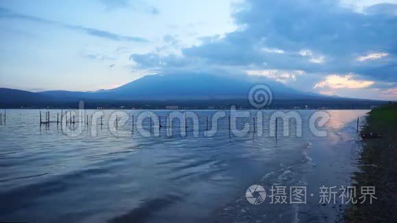黄昏富士山与山中湖视频