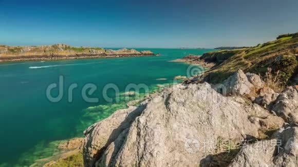 夏日清晨海湾全景4k时间流逝法国