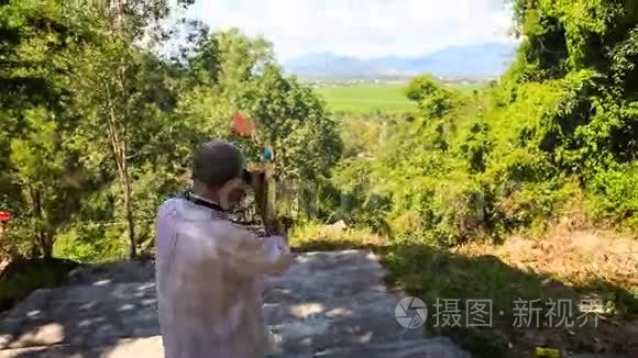 从顶级旅游观察场拍摄的人影谷视频