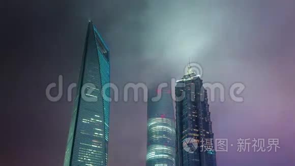 夜幕降临上海大厦顶天空全景4k消失中国