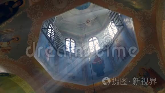 大教堂的大型手绘穹顶视频