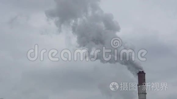 多云背景下火电厂烟管视频