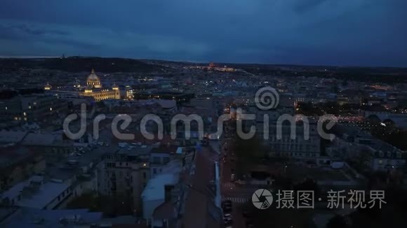 布拉格之夜空中全景