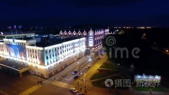 加里宁格勒的夜间胜利广场视频