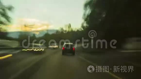 秋晚乡村道路运动时间视频