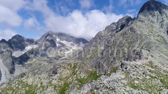 在塔特拉山飞行