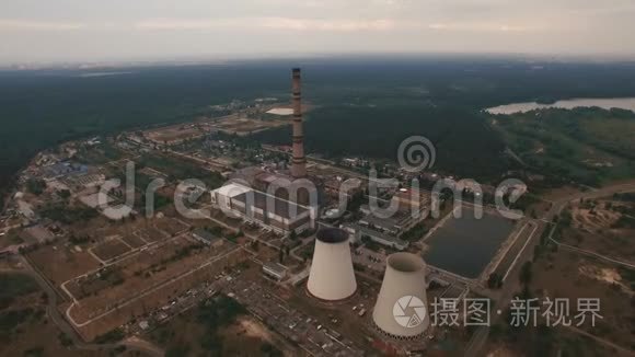 旧的火力发电厂制造污染空气视频