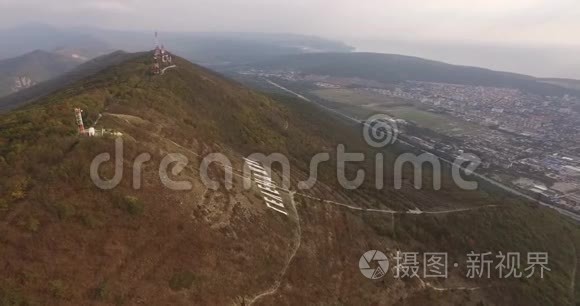 俄罗斯山区的航空录像拍摄视频