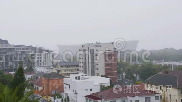 城市里的雨