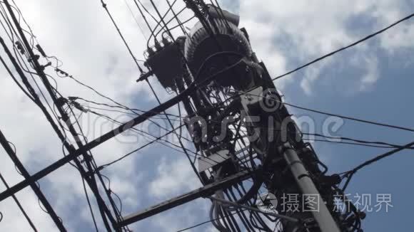 东京市中心街上的电线视频