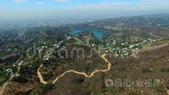 加州好莱坞山的空中视频