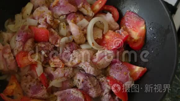 从上至下锅的亚洲猪肉食物视频
