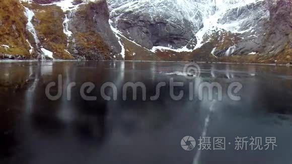 无人驾驶飞机飞越北极湖视频