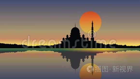 日落时看清真寺和水中光线的反射