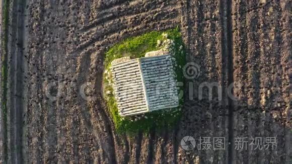 乡村小房子的鸟瞰图视频