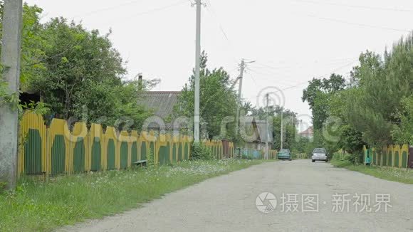 白俄罗斯村庄的普通生活视频