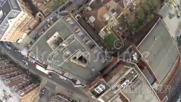 伦敦建筑在上面飞行视频
