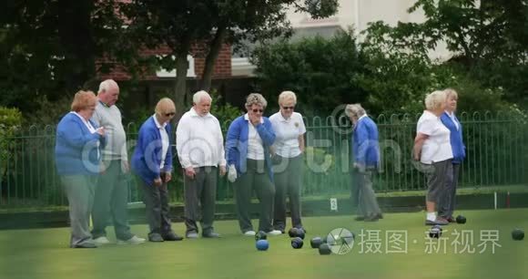 活跃老年人群体视频