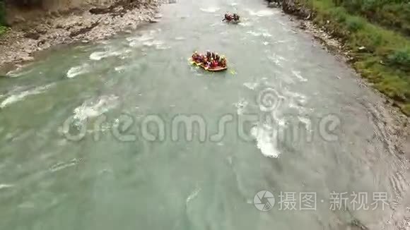 奥地利野生水上漂流视频