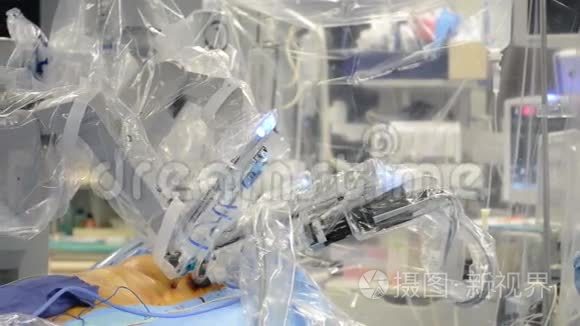 手术套房与机器人手术机视频