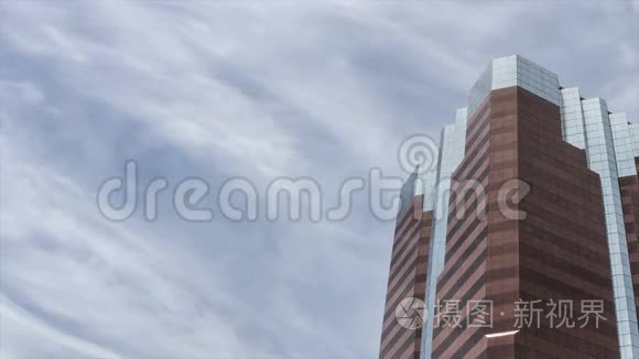 高楼大厦与云彩时光流逝视频循环