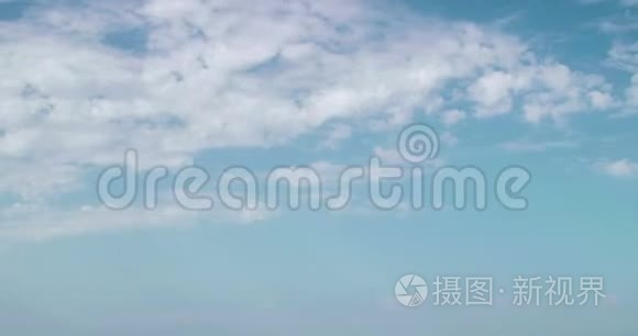 4k延时摄影白天天空与蓬松云视频循环