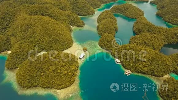 鸟瞰热带泻湖，大海，沙滩.. 布卡斯格兰德岛，索霍顿湾。 菲律宾。