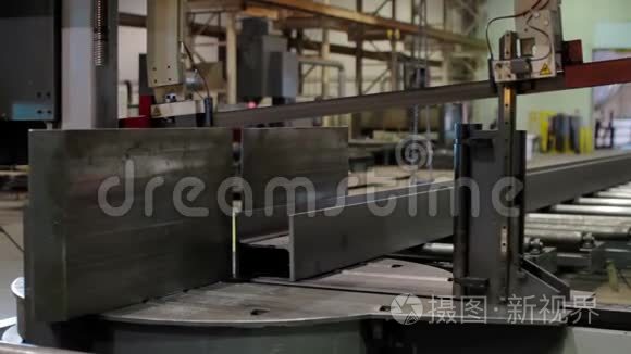 工厂自动切割机视频