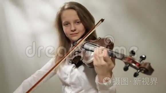 少年小提琴家视频