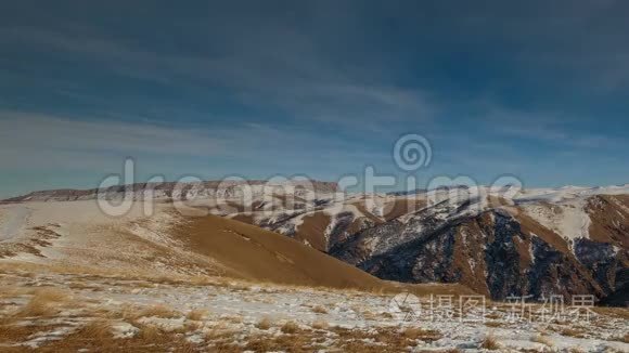 高加索山脉山坡上的金秋视频