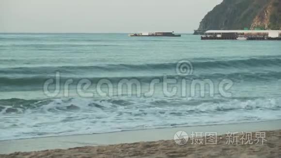 大东海海滩南海巨浪股市录像视频