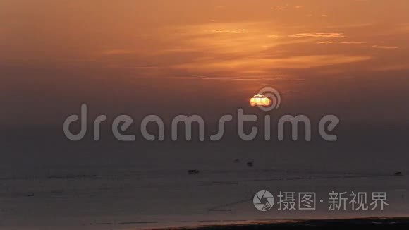 海上日落和贝壳农场视频