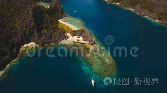 热带岛屿和沙滩，鸟瞰.. El Nido