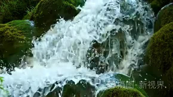 普莱维湖国家公园的瀑布美景