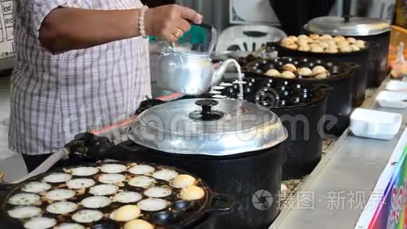 烹饪油炸面棒视频