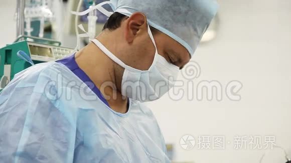 手术室男外科医生视频