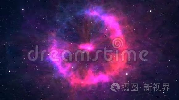 接近奇妙而多彩的星云视频