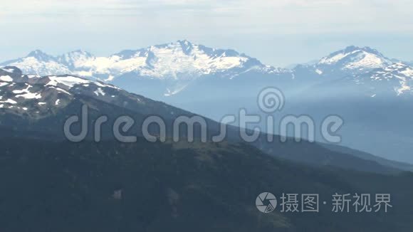 潘过雪山