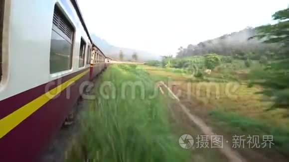 火车从曼谷开往清迈视频