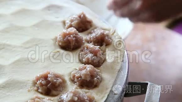 馄饨的制作过程