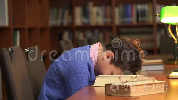 小学生做作业视频素材 小学生做作业实拍视频下载 第1页 摄图新视界视频库