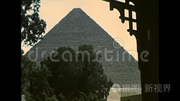山谷寺的大吉萨金字塔视频