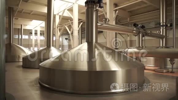 现代酿造生产-金属啤酒罐