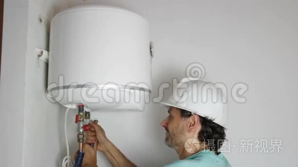 热水器安装视频