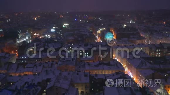 夜城冬雪黄昏屋顶景观视频