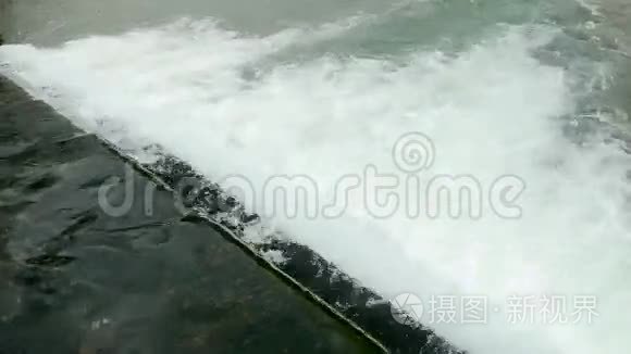 阿布哈兹对角线上的粗糙水流视频