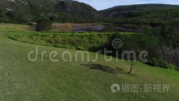 在大坝和景观上的镜头