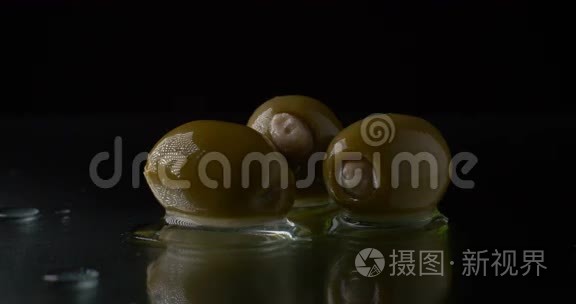 维珍橄榄油食品浇注食用油视频